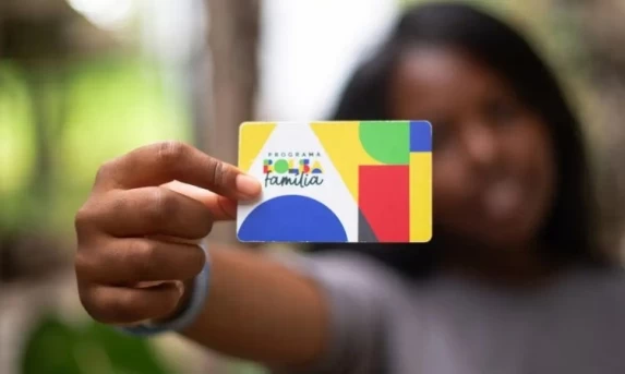 A Caixa Econômica Federal realiza, nesta segunda-feira (23), o pagamento da parcela de fevereiro do Bolsa Família para os beneficiários com o Número de Inscrição Social (NIS) de final 6. 