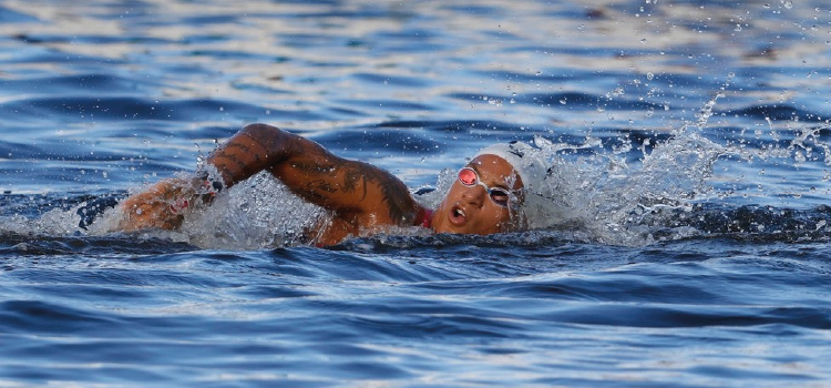 Ana Marcela Cunha é campeã olímpica na maratona aquática em Tóquio.