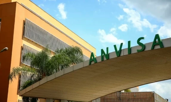 Anvisa proíbe suplementos alimentares com ora-pro-nóbis