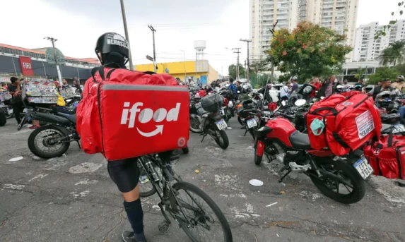 BC informa que teto para rotativo vale a partir desta quarta-feira