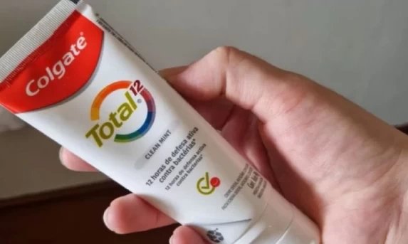 Anvisa suspende interdição de venda de creme dental da Colgate