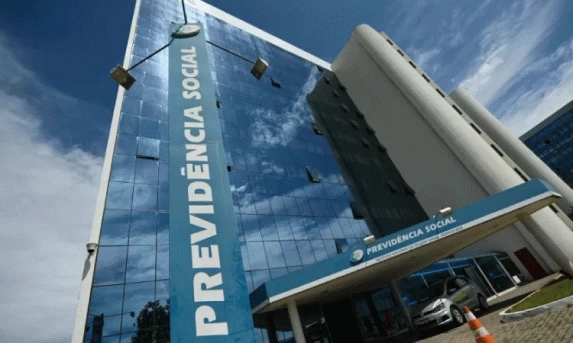 Aposentadoria por incapacidade: quem tem direito a receber 25% de aumento?