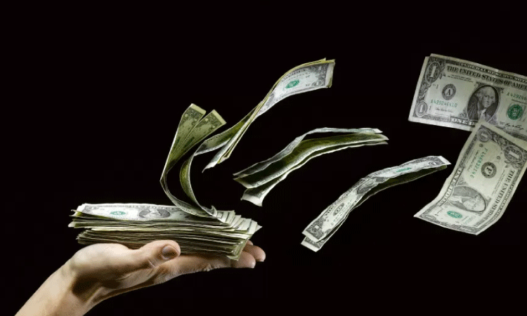 BC vende mais US$ 4,6 bilhões em leilões para segurar cotação do dólar