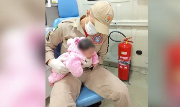 Bebê de 14 dias é salva pelos bombeiros após se afogar com leite em Laranjeiras do Sul