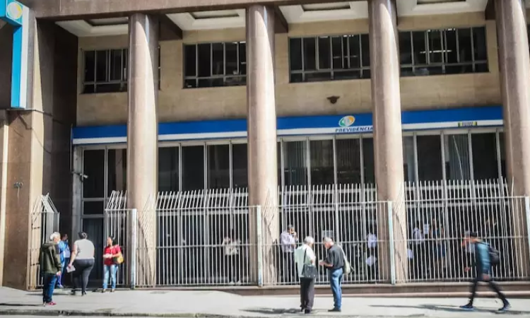 Beneficiários do BPC terão de passar por recadastramento ou serão bloqueados; entenda.