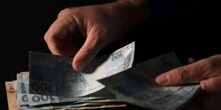 BENEFÍCIO: Caixa paga Auxílio Brasil a beneficiários com NIS final 7.