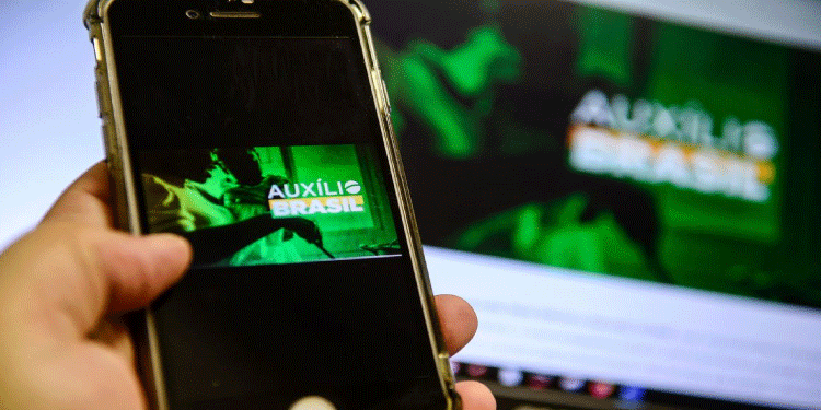 BENEFÍCIO: Caixa paga Auxílio Brasil a beneficiários com NIS final 8.