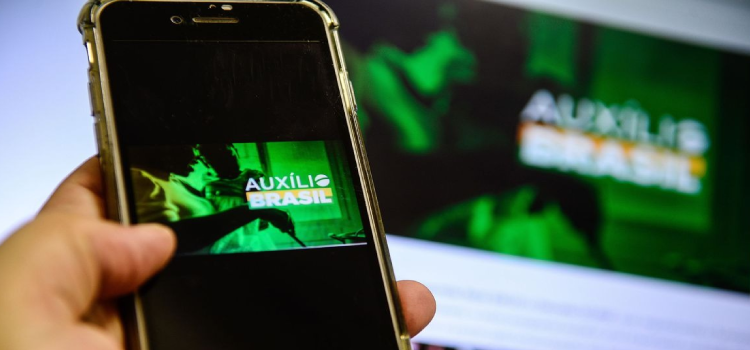 AUXÍLIO EMERGENCIAL: Caixa paga Auxílio Brasil a beneficiários com NIS final 9.