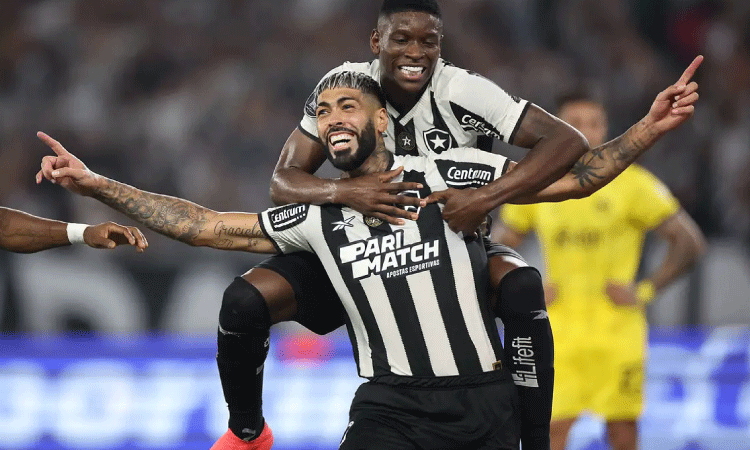 Botafogo goleia Peñarol por 5 a 0 e coloca pé na final da Libertadores