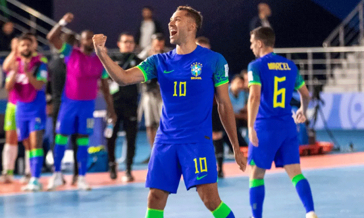 Brasil domina Croácia e aplica mais uma goleada na Copa do Mundo de futsal