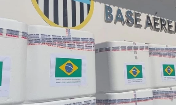Brasil envia 690 mil doses de vacinas em ajuda à Venezuela