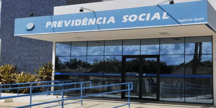 BRASIL: Governo muda regra de concessão do auxílio doença; entenda o que muda e como pedir.