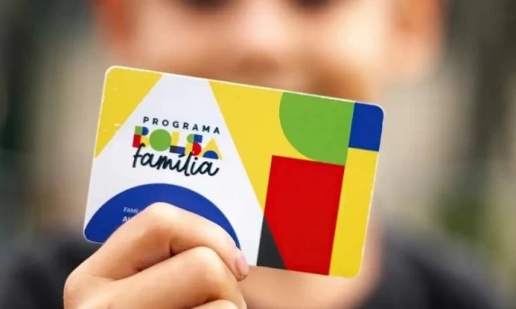Caixa conclui pagamentos do Bolsa Família de abril; beneficiários com NIS final 0 recebem nesta quinta