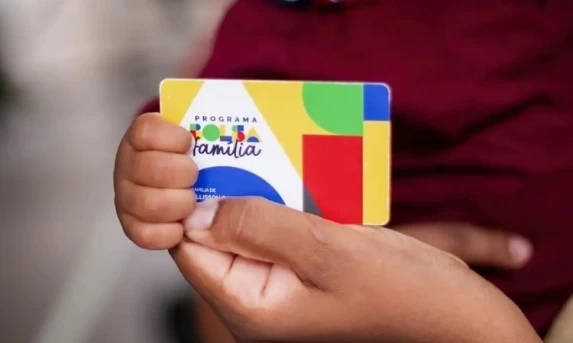 Caixa libera pagamento do Bolsa Família para beneficiários com NIS final 3 nesta segunda