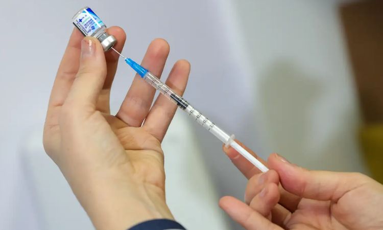 Campanha alerta sobre imunização contra vírus que causa bronquiolite em bebês