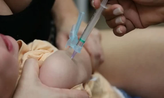 Campanha de vacinação contra a gripe começa nesta segunda-feira