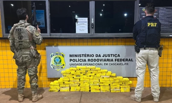 Casal é preso transportando 95kg de cocaína em Cascavel
