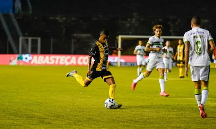 Cascavel brilha, vence o América-MG e avança na Copa do Brasil