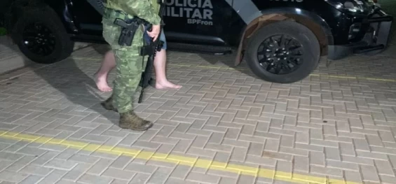CASCAVEL: Homem é detido após jogar carro contra veículo de família na BR-277.