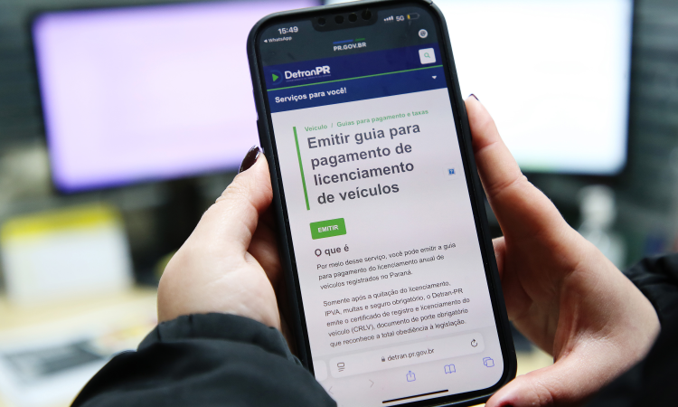 Certificado de licenciamento de veículos no Paraná: com dez datas, vencimentos começam na sexta-feira (15)