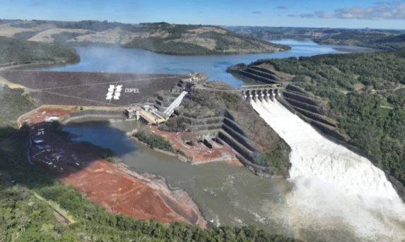 Chuvas Intensas no PR: Copel Abre Comportas de Três Grandes Usinas do Rio Iguaçu para Controlar Cheia