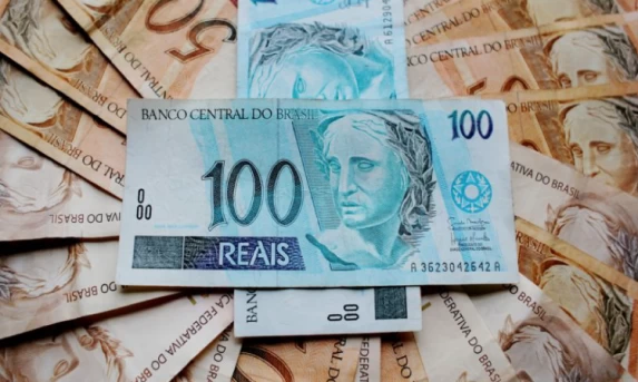 Com déficit de R$ 68,7 bilhões, governo fecha 1º semestre no vermelho.