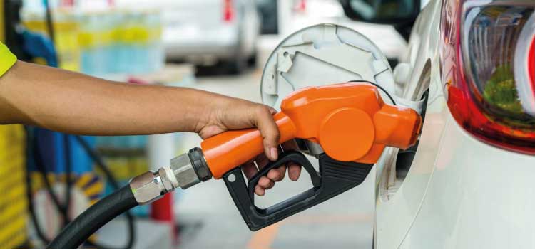 COMBUSTÍVEIS: Governadores decidem prorrogar congelamento do ICMS sobre gasolina, etanol e GLP por 90 dias.