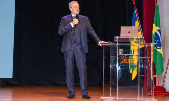 BC informa que teto para rotativo vale a partir desta quarta-feira