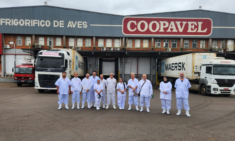 Coopavel é habilitada pelo Iraque como fornecedora preferencial de carne de frango