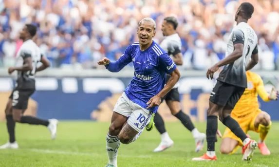 Cruzeiro, Fortaleza e Juventude mantêm Flu, Grêmio e Timão no Z-4.