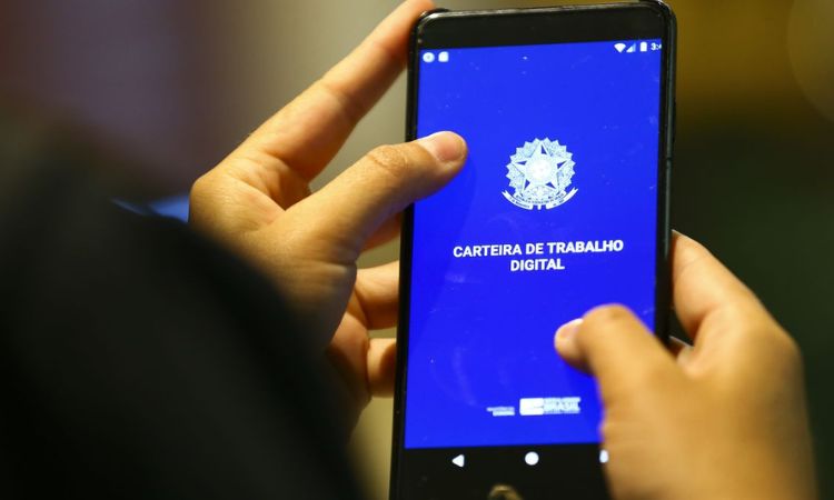 Desemprego cai para 5,4% e Brasil registra menor taxa da história para o 2º trimestre