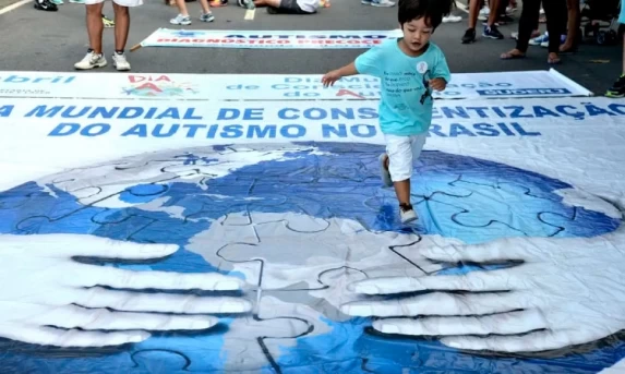 Detecção precoce do autismo ajuda na alfabetização e inclusão escolar