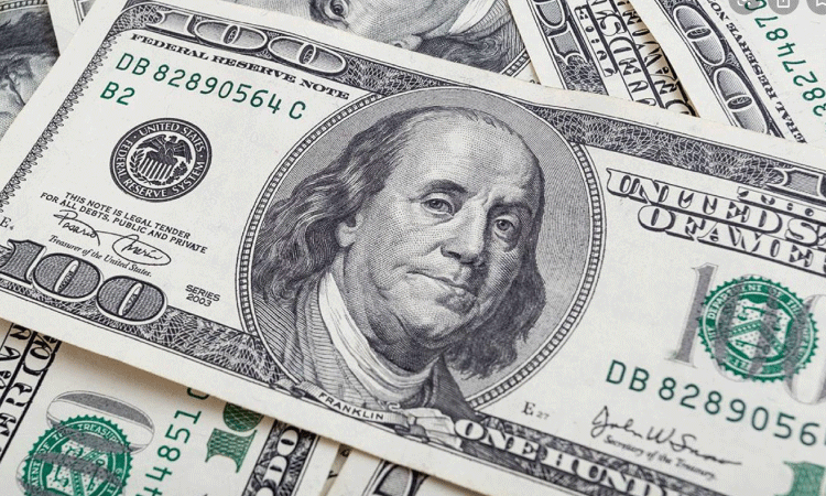 Dólar cai para R$ 6,10 e fecha no menor valor desde dezembro