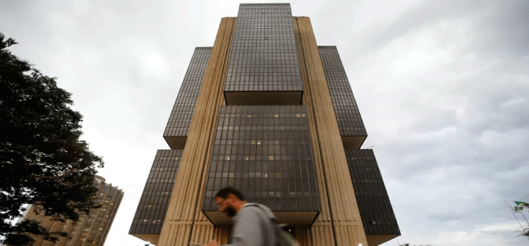 ECONOMIA: Banco Central eleva projeção de crescimento econômico a 2,7% em 2022.