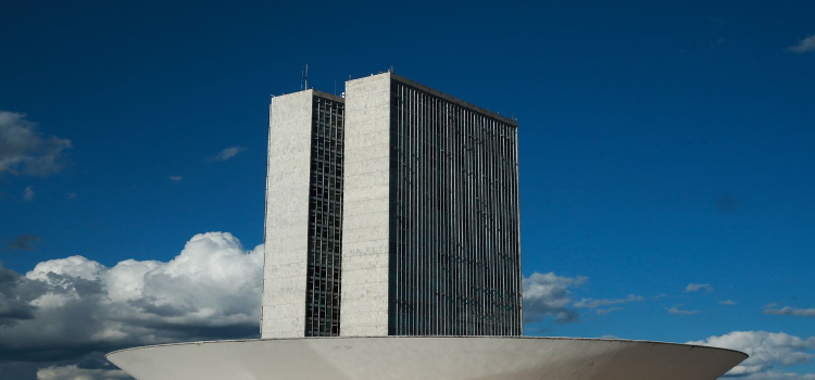 ECONOMIA: Câmara aprova MP que cria o Programa de Estímulo ao Crédito