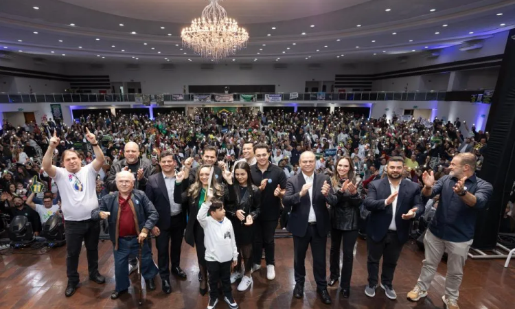 Em Convenção gigante com a presença de Moro e Barros Pacheco é oficializado candidato a Prefeito de Cascavel.