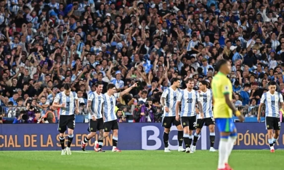 Em noite para esquecer, Brasil é goleado pela Argentina por 4 a 1