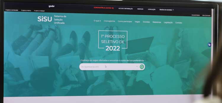 ENSINO SUPERIOR: Matrículas nos cursos de graduação da UEM pelo SISU terminam nesta terça-feira