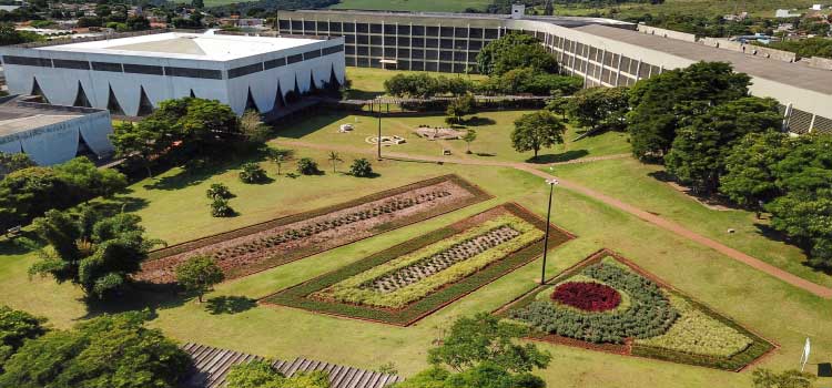 ENSINO SUPERIOR: Vestibular da Unioeste tem mais de 11 mil inscritos e supera números do ano passado.