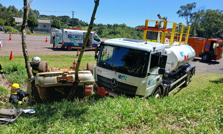 EPR Iguaçu, Corpo de Bombeiros e PRF realizam simulado de atendimento a acidente com carga de produtos perigosos 