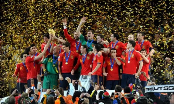 Espanha vence a Argentina na prorrogação e conquista o bicampeonato da Copa do Mundo 2026