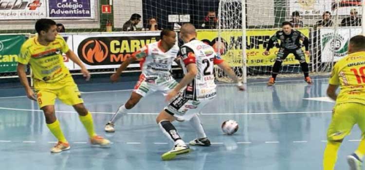 ESPORTE: Cascavel Futsal despacha Chopinzinho e segue na briga pelo título da Série Ouro