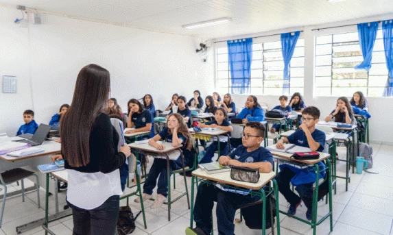 Estado seleciona professores para programa de formação para as redes municipais