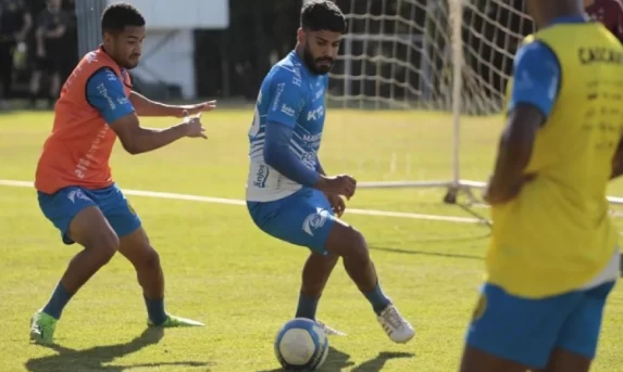 FC Cascavel enfrenta Hercílio Luz em busca de vitória decisiva nesta terça-feira.
