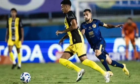 FC Cascavel toma gol no fim da partida e é eliminado da Copa do Brasil pela Aparecidense