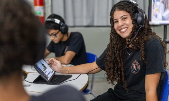 Ferramenta digital Enem Paraná vai auxiliar preparo de mais de 100 mil alunos da rede estadual