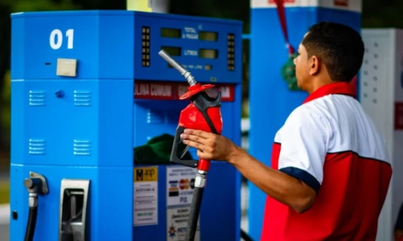 Gasolina passa a ter 30% de etanol na mistura a partir desta 6ª