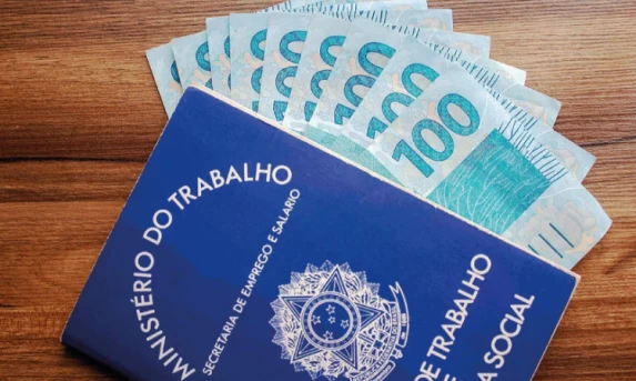 Governo federal projeta salário mínimo de R$ 1.741 para 2027 com foco na regra do arcabouço fiscal