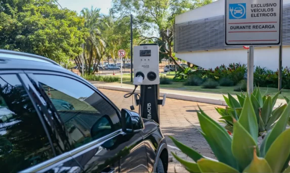 BC informa que teto para rotativo vale a partir desta quarta-feira