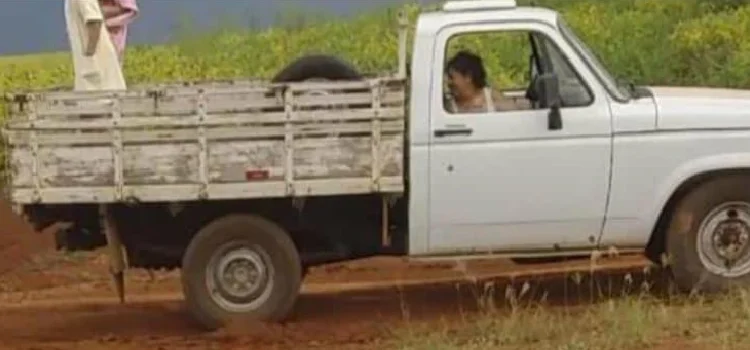 GUARANIAÇU: Camionete é furtada no pátio da Igreja Matriz